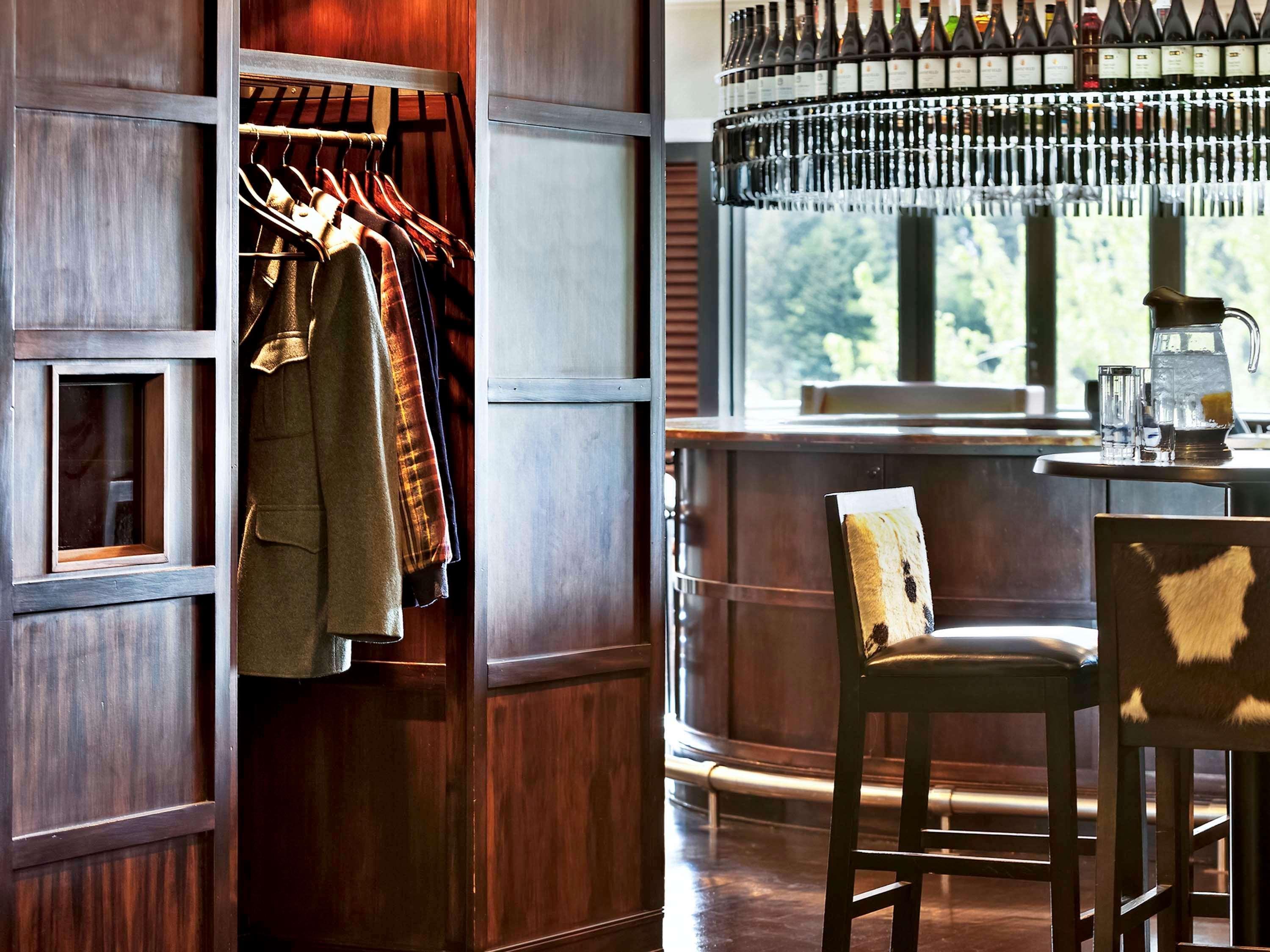 Hotel St Moritz Queenstown - Mgallery By Sofitel Esterno foto A coat rack